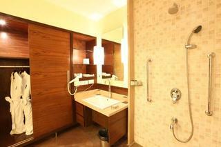 Hotel Deltin Suites