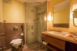 Hotel Deltin Suites