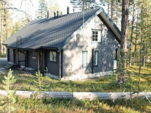 Holiday Home Tunturihuhta 2