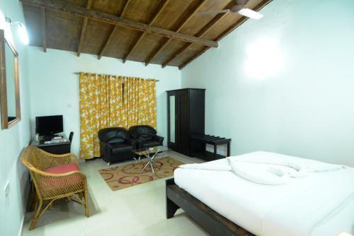 Hotel Silver Sands Sunshine - Angaara