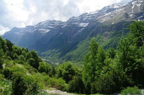 Camping Pe�a Monta�esa