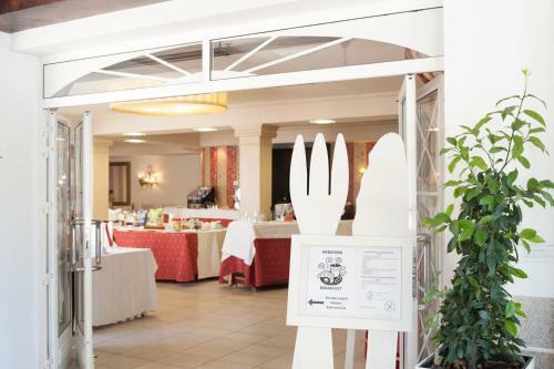 Hostal Hotel Antol�n