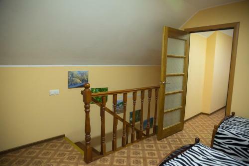 Moonly House