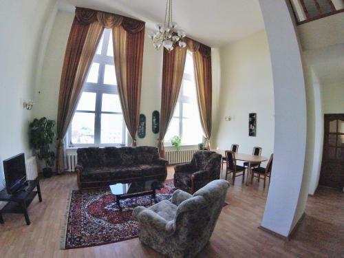 Hostal Grand Inn