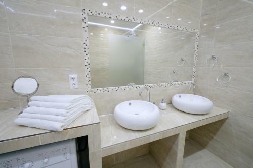 Apartamento Vip On Sq Nezavisimosti Marksa 8