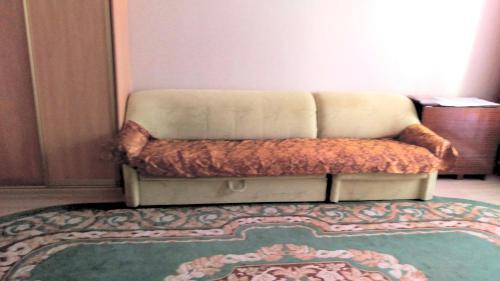 Apartment Antonovskaya 12