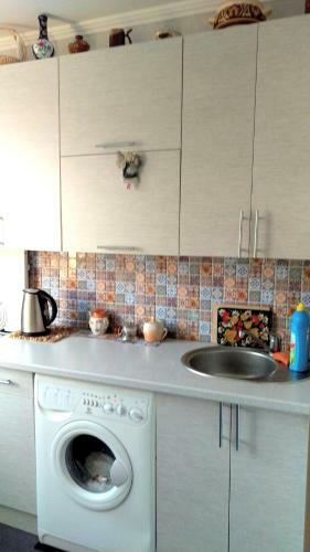Apartment Antonovskaya 12