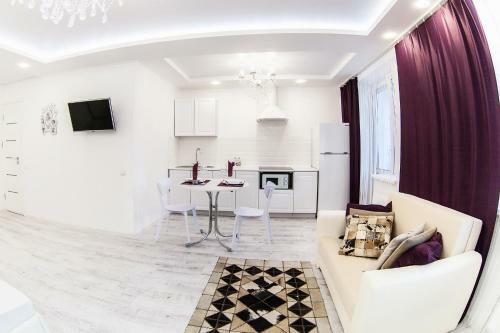 Daynight Apartments On Truda 2