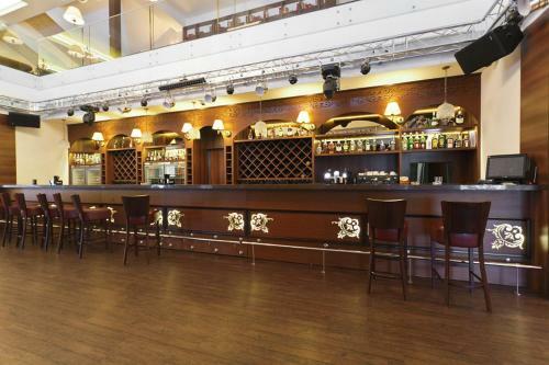 Hotel Drozdy Club