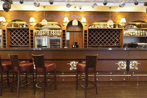 Hotel Drozdy Club