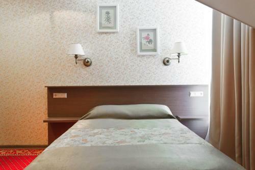 Hotel Drozdy Club
