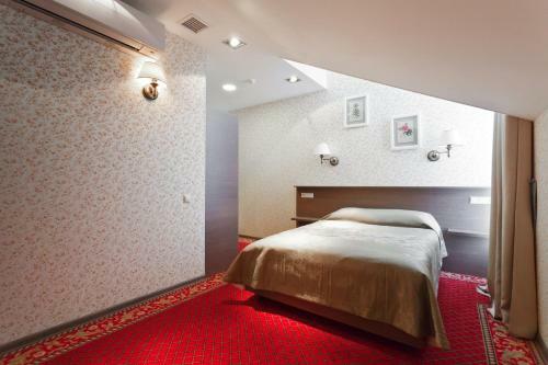 Hotel Drozdy Club