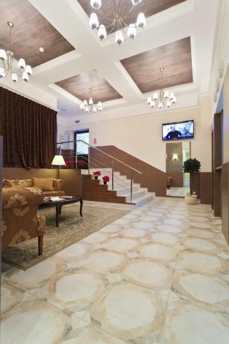 Hotel Drozdy Club