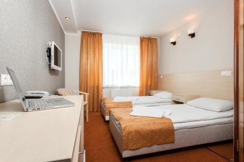 Amaks City Hotel