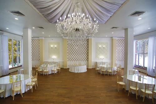 Hotel Usadba Royal Hall