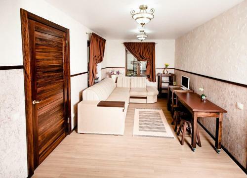 Hotel Bivak Usadba Club