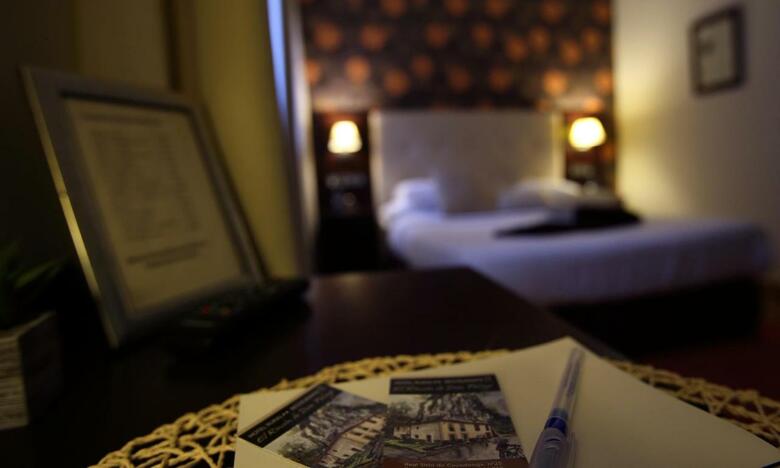 Hotel Rural - Restaurante El Rinc�n de Don Pelayo
