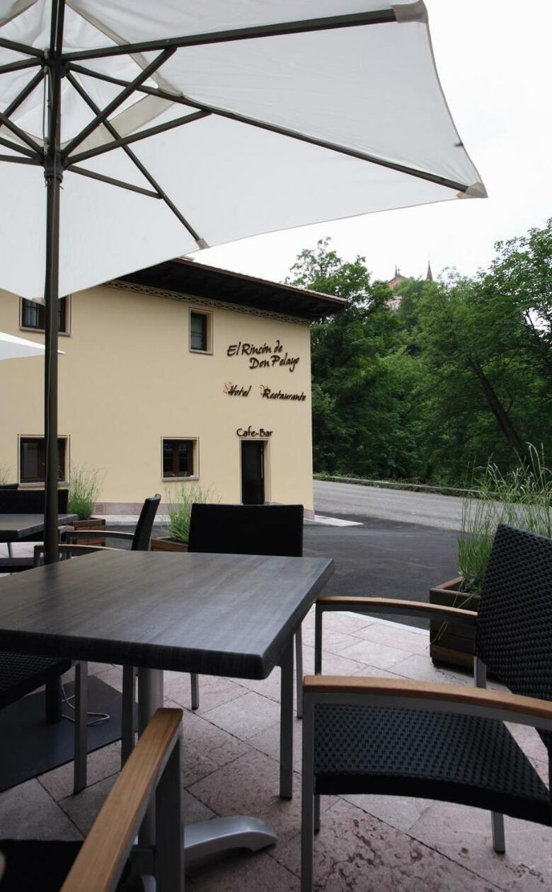 Hotel Rural - Restaurante El Rinc�n de Don Pelayo