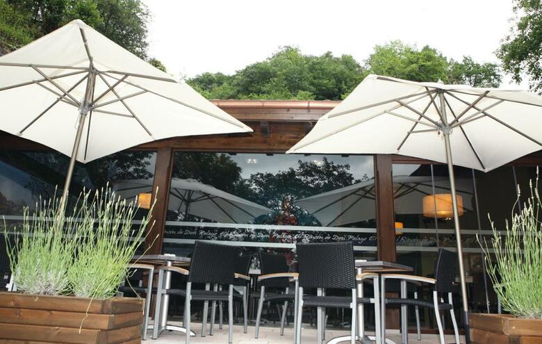Hotel Rural - Restaurante El Rinc�n de Don Pelayo