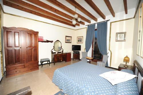 Petit Hotel Sa Pla�a