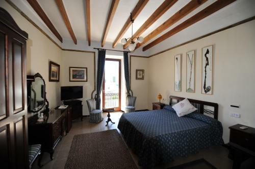 Petit Hotel Sa Pla�a