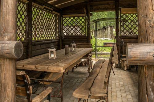Hostal Usadba Domik V Pushche