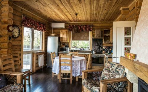 Hostal Usadba Domik V Pushche
