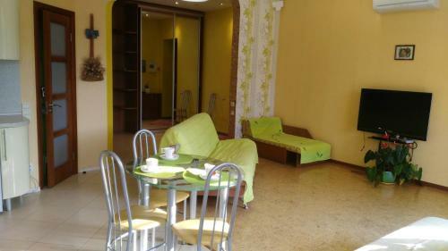 Apartment On Lenina Boulevard