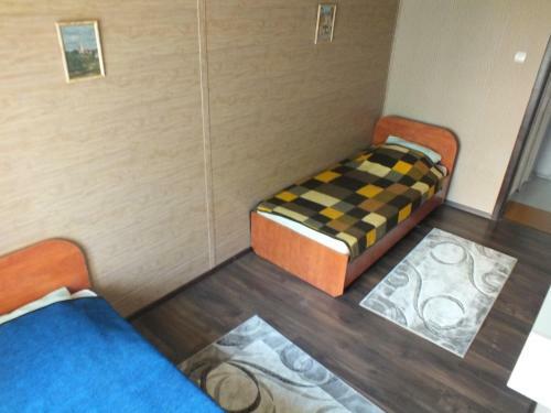 Apartment On Kosmonavtov Street