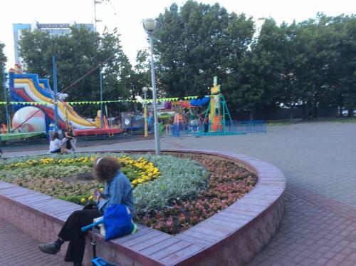 Zvyozdnaya Square Apartments In City Center