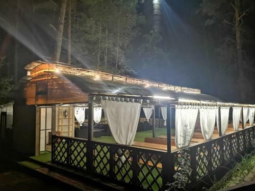 Hotel White Bereg
