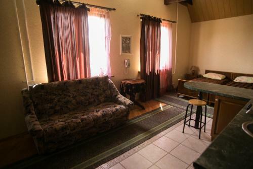 Park Sharay Motel