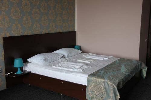 Crocus Hotel