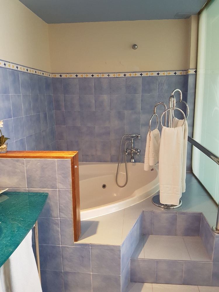 Albergue Hotel-residencia Alvargonz�lez