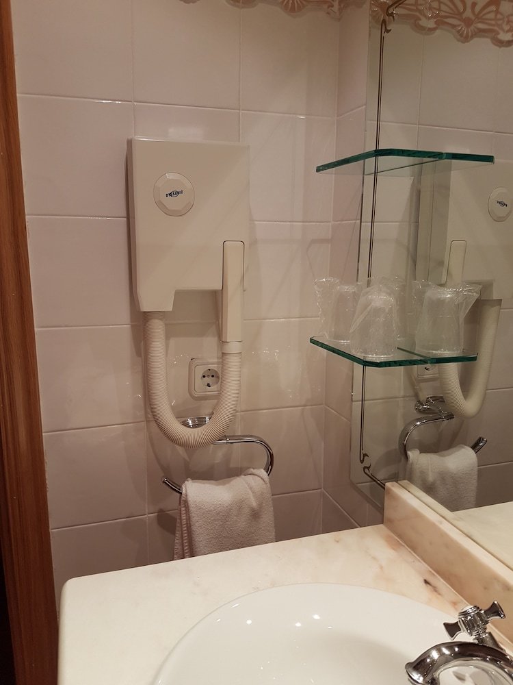 Albergue Hotel-residencia Alvargonz�lez