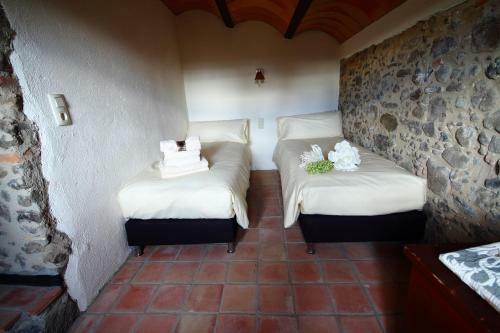 Bed & Breakfast Masia La Pineda