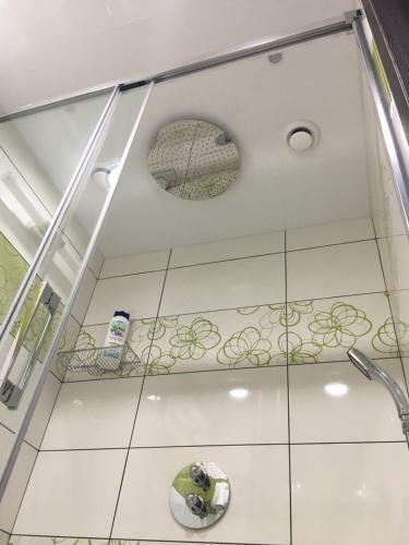 Apartment On Parkovaya 6