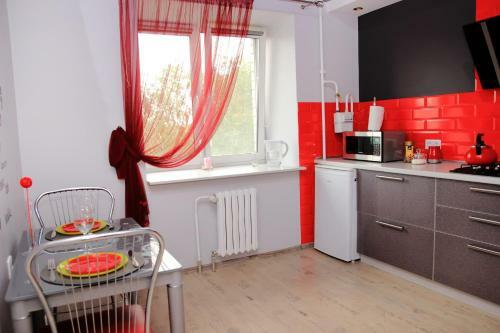 Apartment On Suhaya Street 64a
