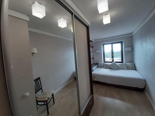Apartment On Ploschady Slavy