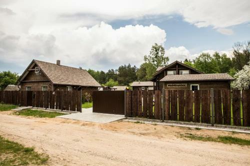 Agroturismo Usadba Domik V Pushche