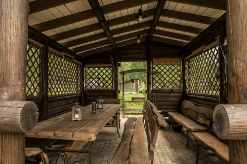 Agroturismo Usadba Domik V Pushche