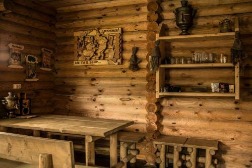 Agroturismo Usadba Domik V Pushche