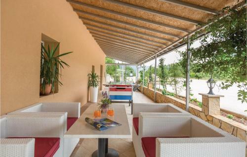Holiday Home Zavojane V