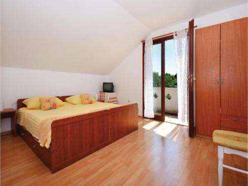 One-bedroom Apartment In Rudina