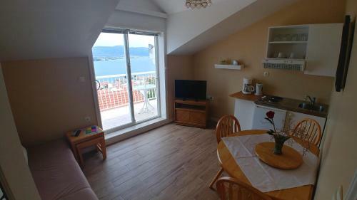 Apartments Villa Mila Mastrinka