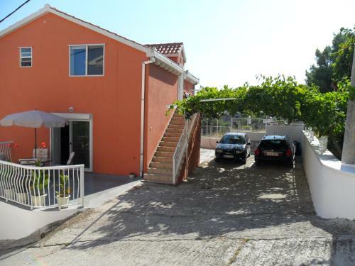 Apartments Villa Mila Mastrinka