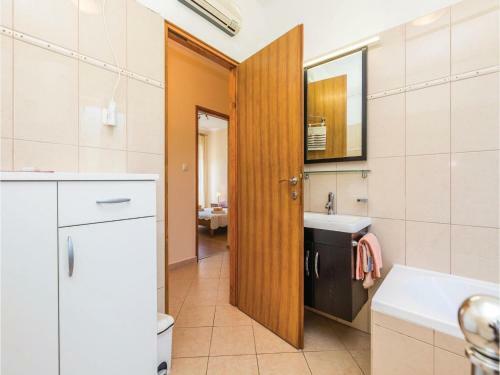 Two-bedroom Apartment In Matulji