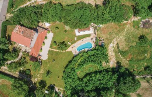 Three-bedroom Holiday Home In Medaki