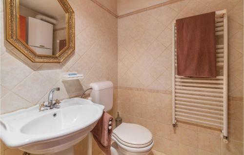 Three-bedroom Holiday Home In Medaki