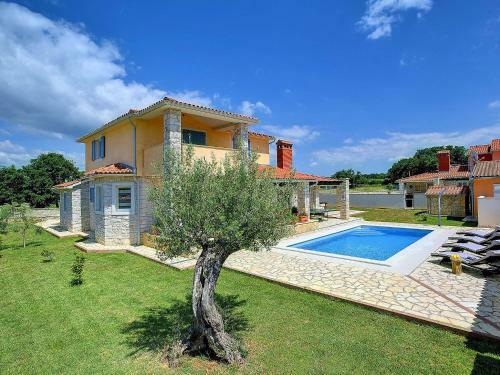 Holiday Home Golubovo